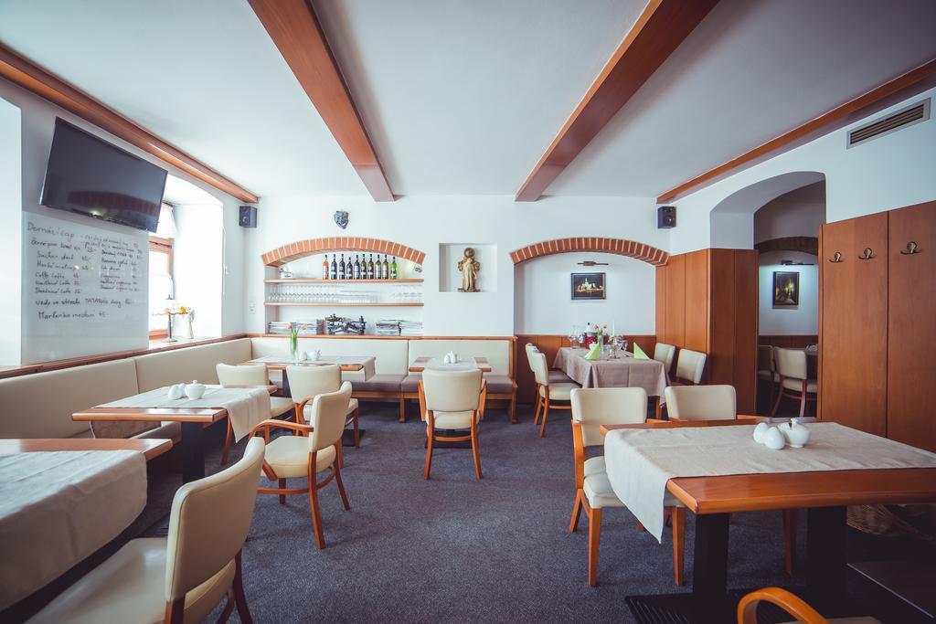 Penzion U Papousku Jindřichŭv Hradec Exteriör bild
